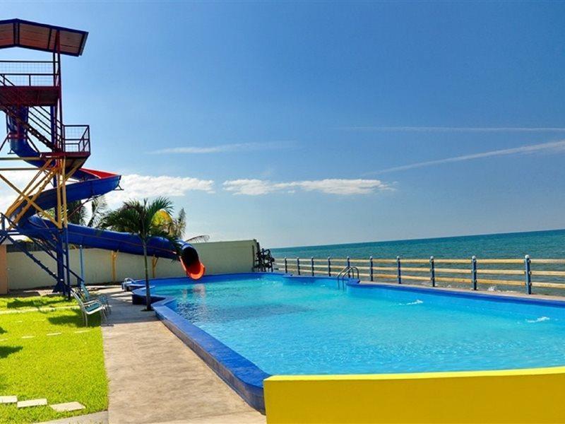 Hotel Partenon Beach & Resort La Ceiba Exterior photo