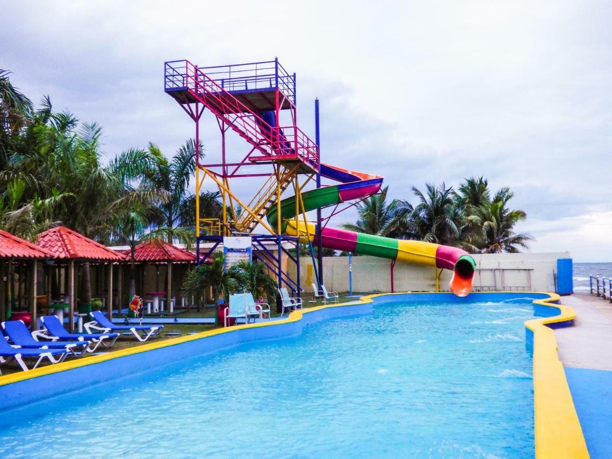 Hotel Partenon Beach & Resort La Ceiba Exterior photo